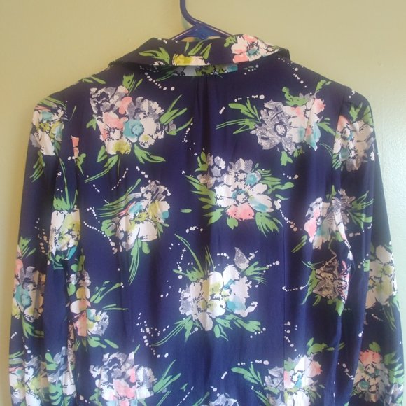 NEW Never worn Emily and Fin navy floral button dress Size Small - Picture 7 of 8